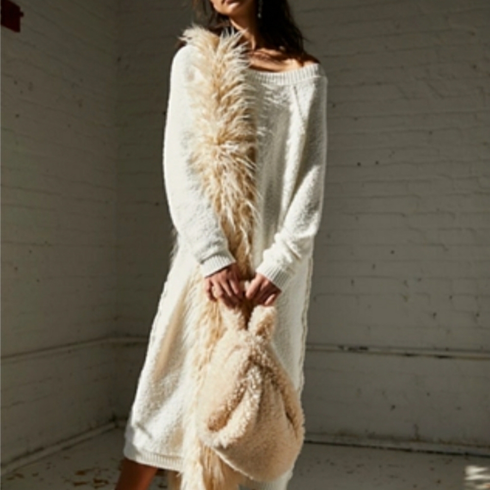 Free People NWT Champagne Dreams Faux Fur Scarf One Size